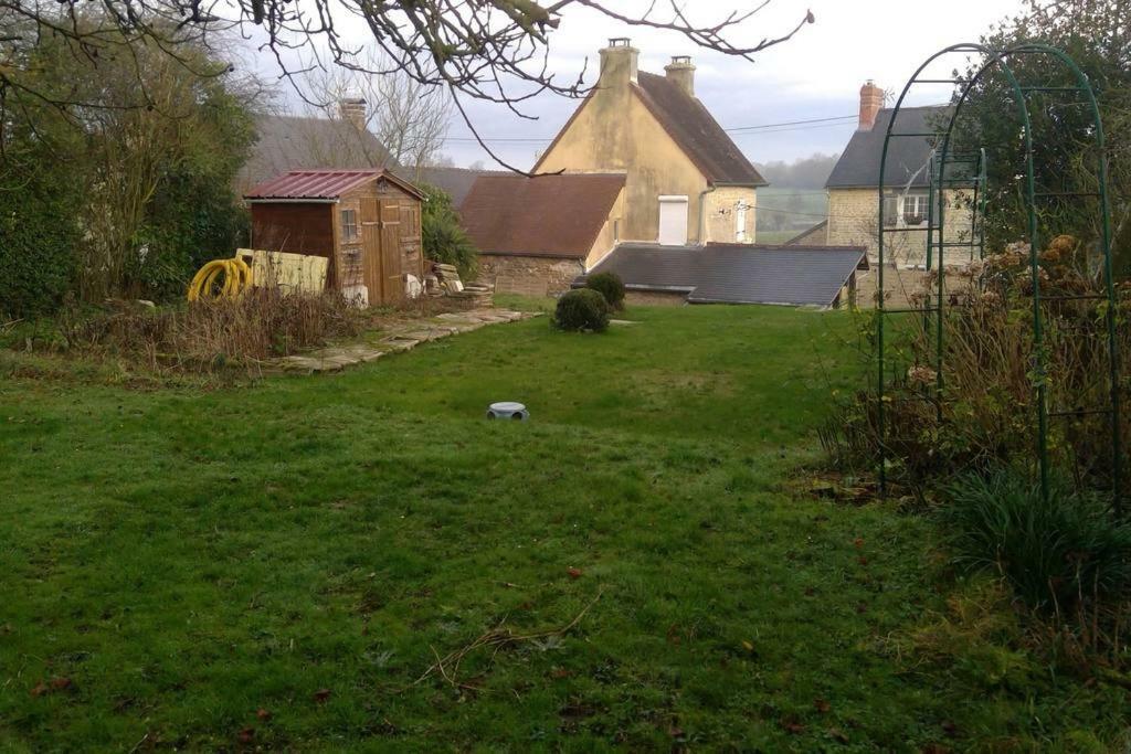 La Calverie Crouay Exterior photo